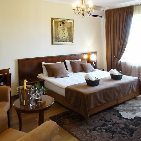 Henry Ford Mini Hotel Odessza Kültér fotó